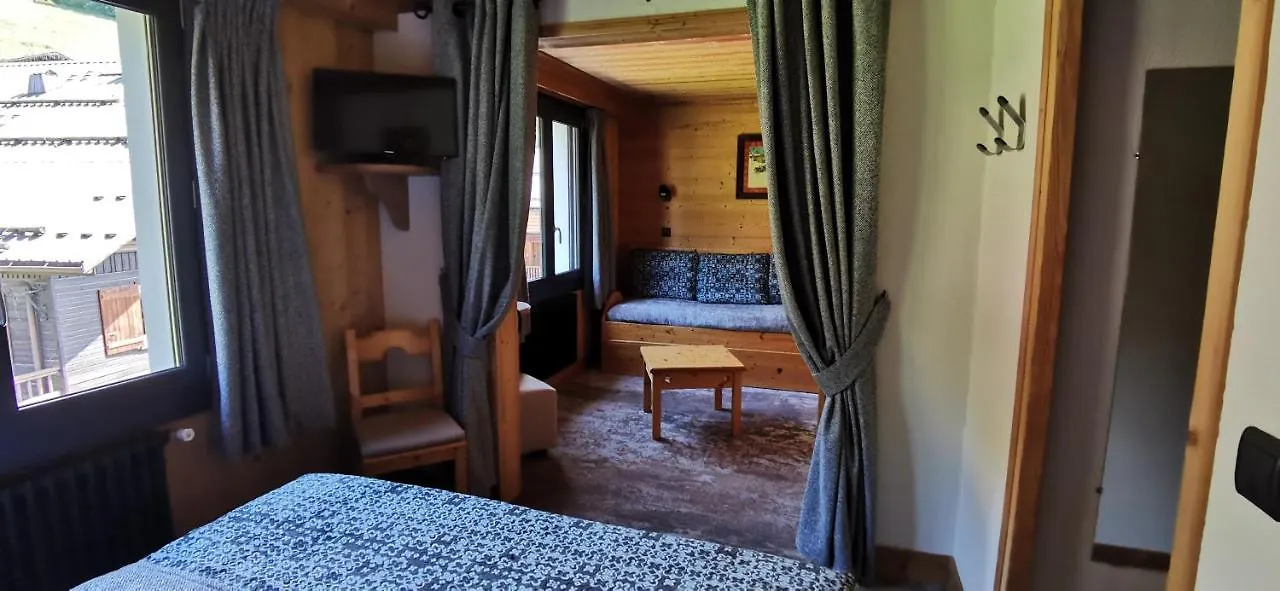 Hotel-Chalet Les Ecureuils Restaurant, Piscine, Jardin Garage Le Grand-Bornand
