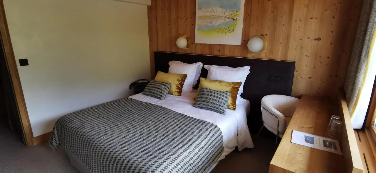 Hotel-Chalet Les Ecureuils Restaurant, Piscine, Garage Le Grand-Bornand