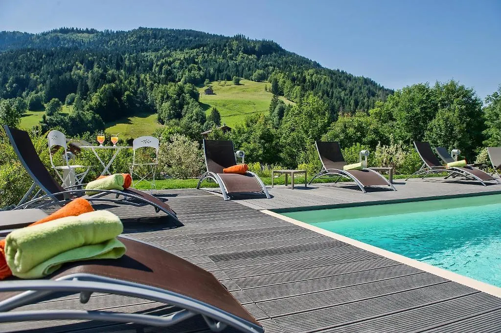 Hotel-Chalet Les Ecureuils Restaurant, Piscine, Jardin Garage Le Grand-Bornand Hotel