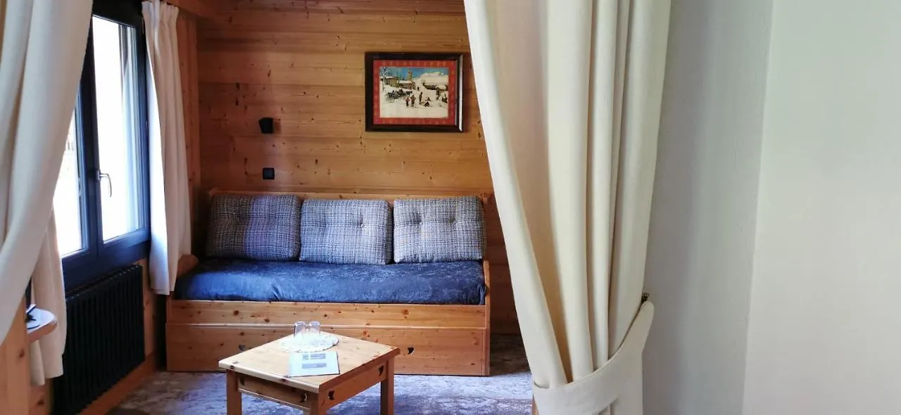 Hotel-Chalet Les Ecureuils Restaurant, Piscine, Jardin Garage Le Grand-Bornand Hotel